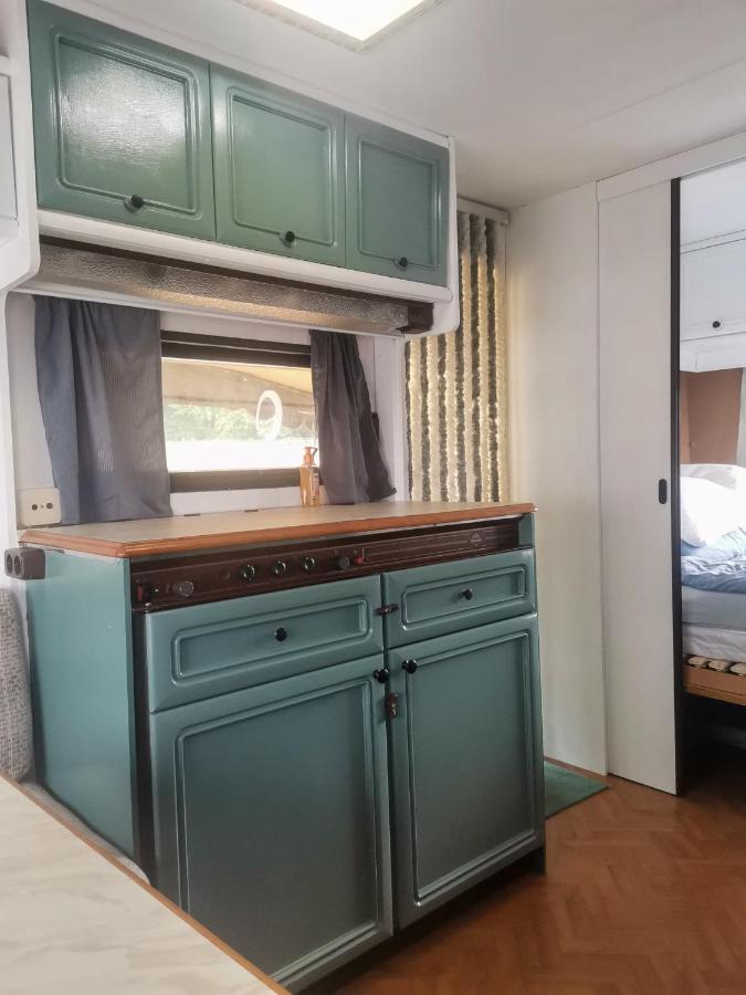 Stajnia Karczow Hotel ภายนอก รูปภาพ